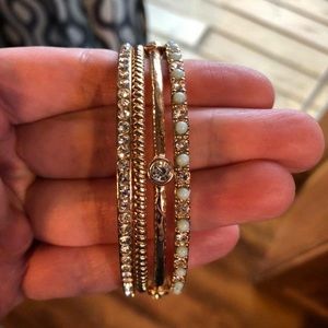 Premier bands of gold